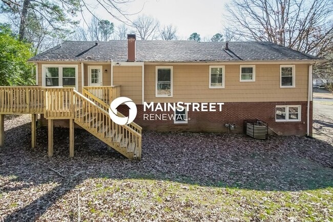 Building Photo - 3 Bedroom Pet-Friendly Home in Birmingham,...