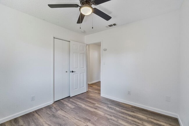 Building Photo - 31331 Auberry Rd
