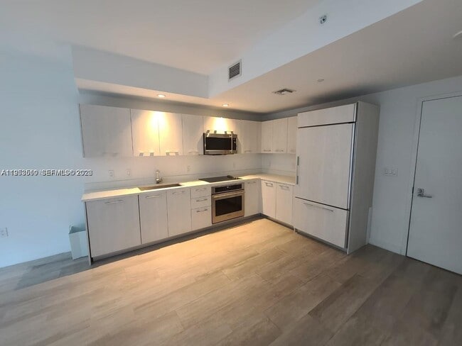 Building Photo - 55 SW 9th St