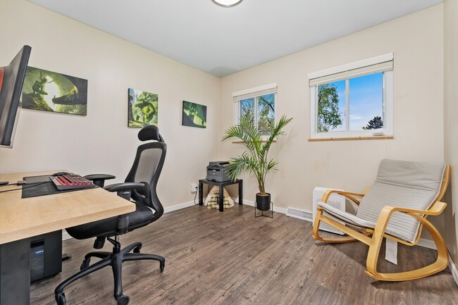 Building Photo - 3100 W 94th Ave