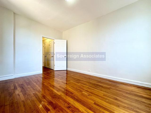 Building Photo - 1 bedroom in BRONX NY 10461