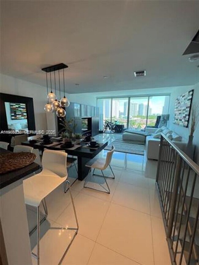 Building Photo - 2950 NE 188th St