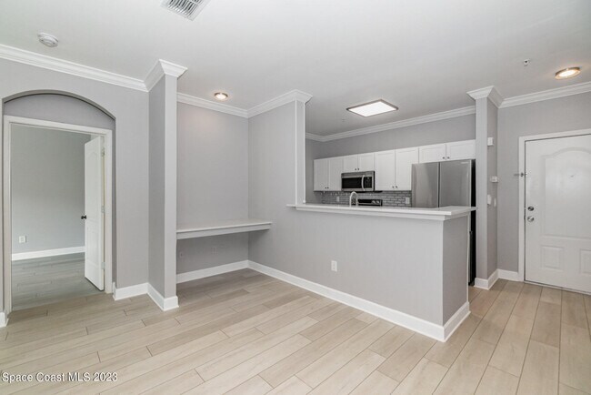 Building Photo - 6421 Borasco Dr