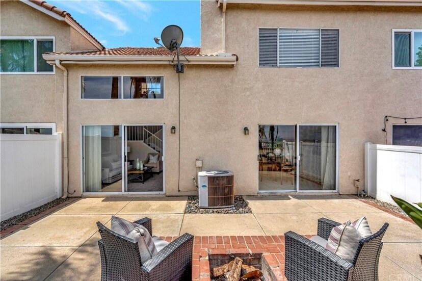 Building Photo - 1448 Elegante Ct