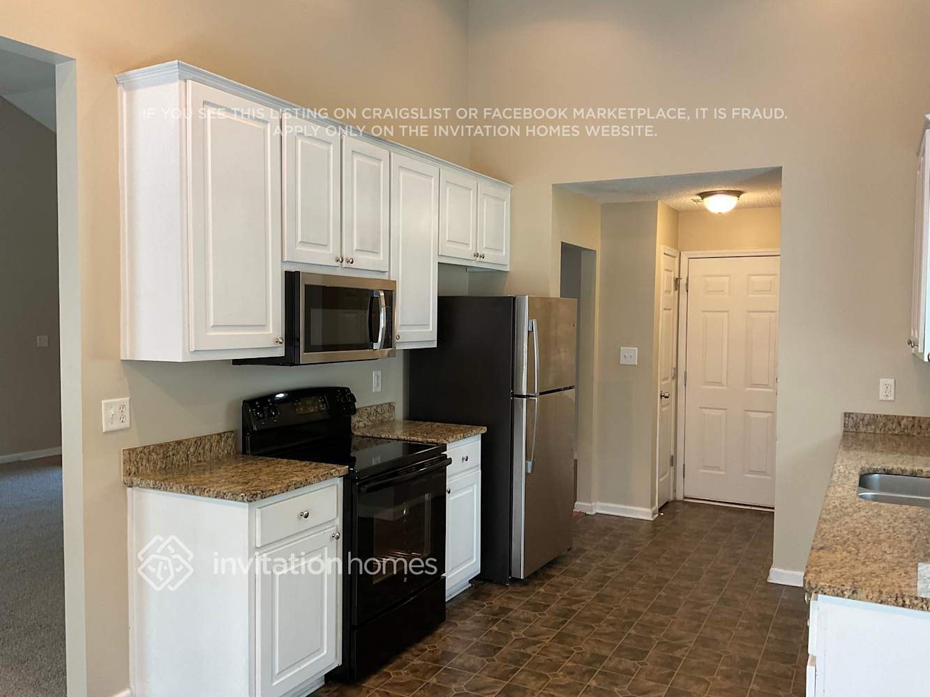 Building Photo - 4890 Larkspur Ln