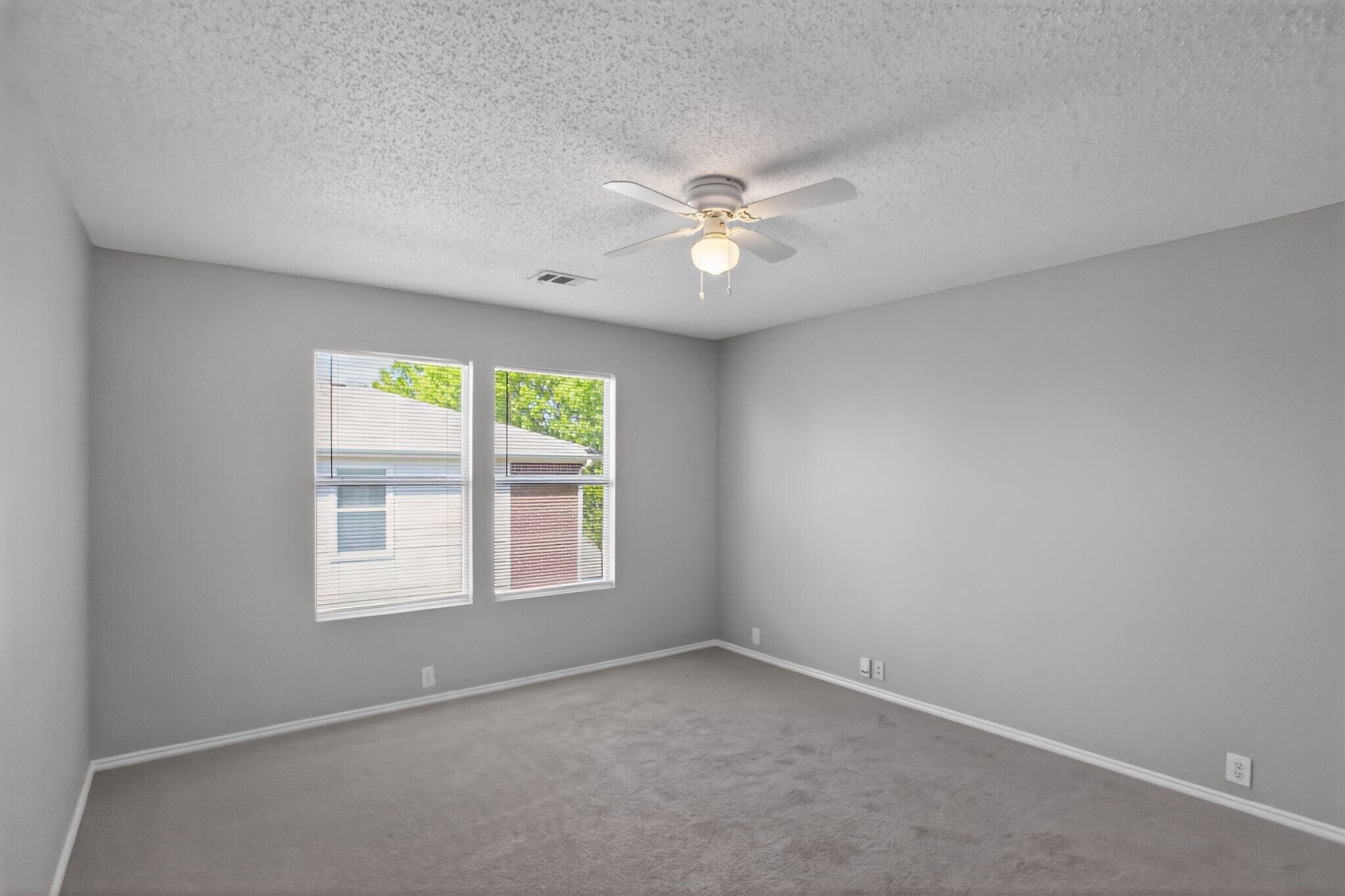 Building Photo - 4608 Merlot Dr
