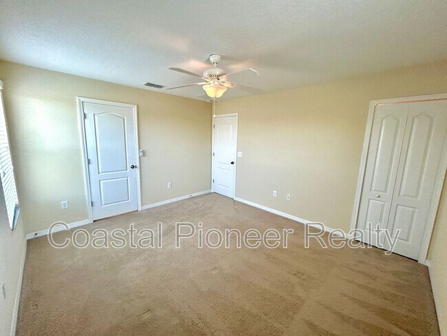 Building Photo - 2123 Roanoke Springs Dr