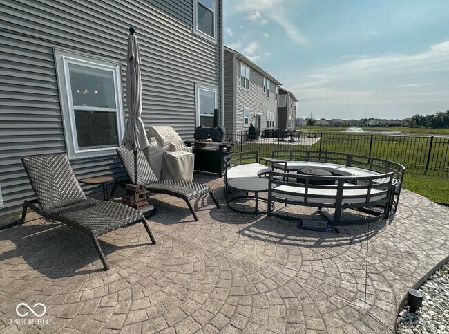 Building Photo - 6773 Highland Way