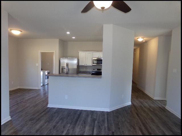 Building Photo - 1155 Bulldog Dr