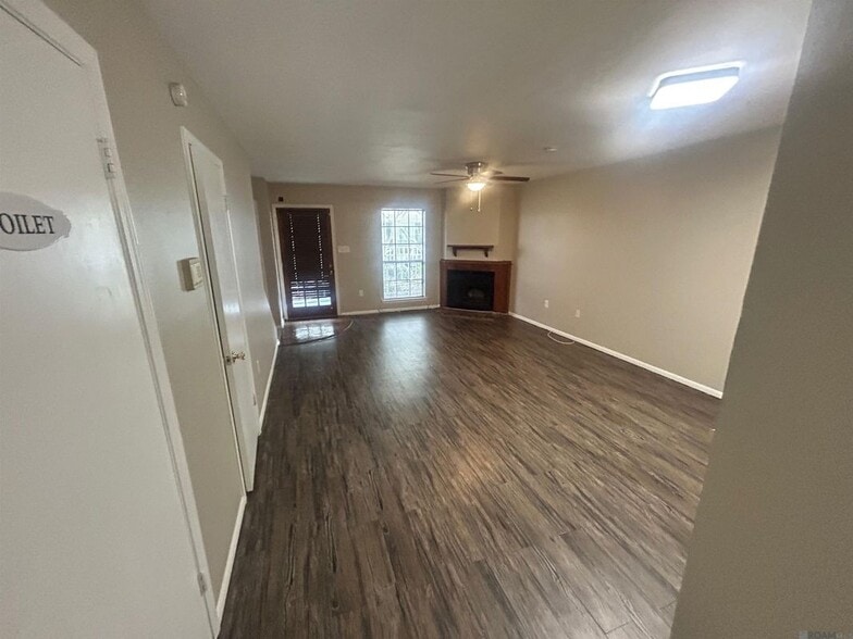 Building Photo - 4448 Stumberg Ln