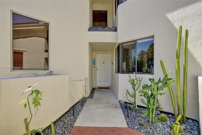 Building Photo - 8137 NW 17th Manor