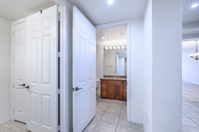 Building Photo - PRICE DROP!! Luxury Waterfront Living with Deeded Dock – Punta Gorda Isles
