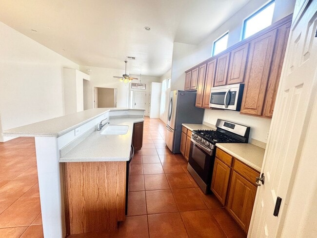 Building Photo - 3BR/2BA/2CG, 1561 sq.ft. rental in Sierra Vista, AZ