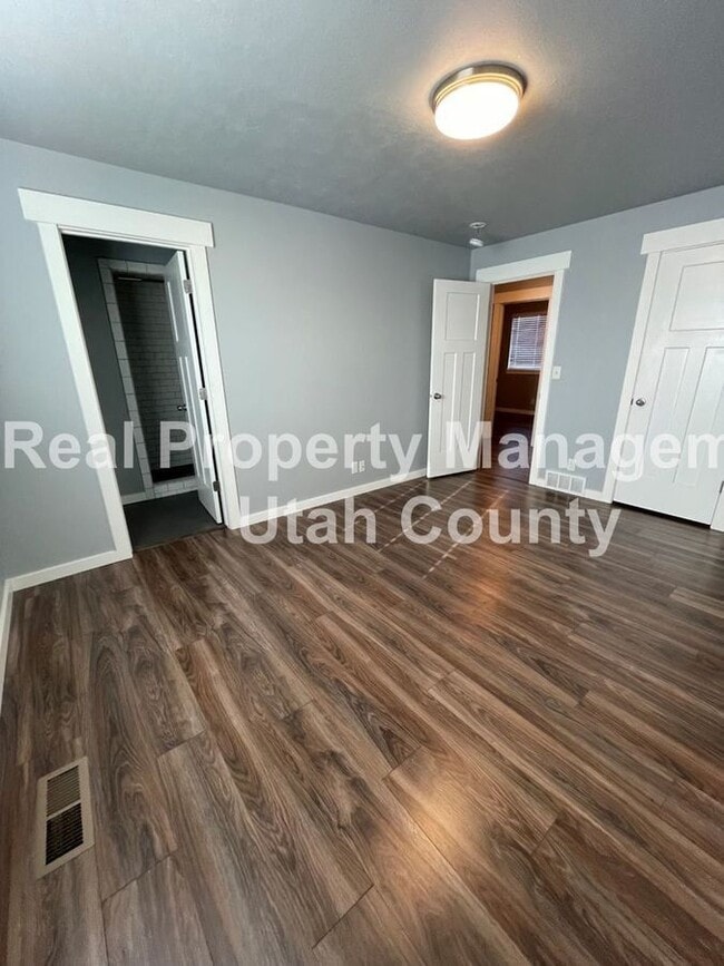 Building Photo - 310 E 300 S