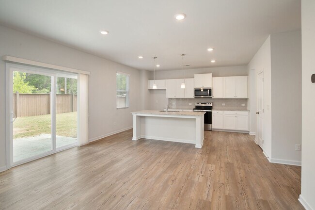 Building Photo - Minutes to Downtown Dawsonville, Rock Creek Park & More—Welcome Home