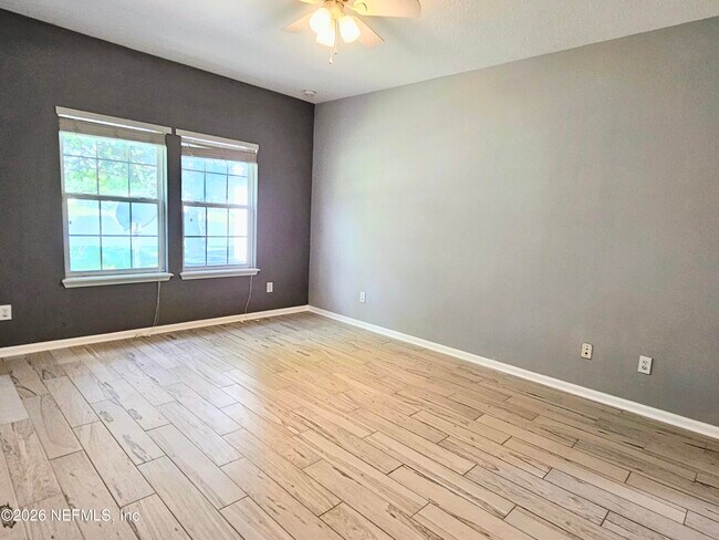 Building Photo - 535 Wooded Crossing Cir