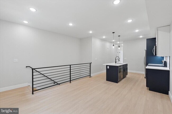 Primary Photo - 520 W Susquehanna Ave