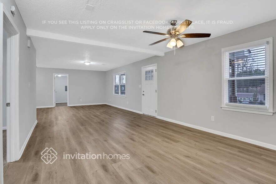 Building Photo - 76 Sweetwater Way