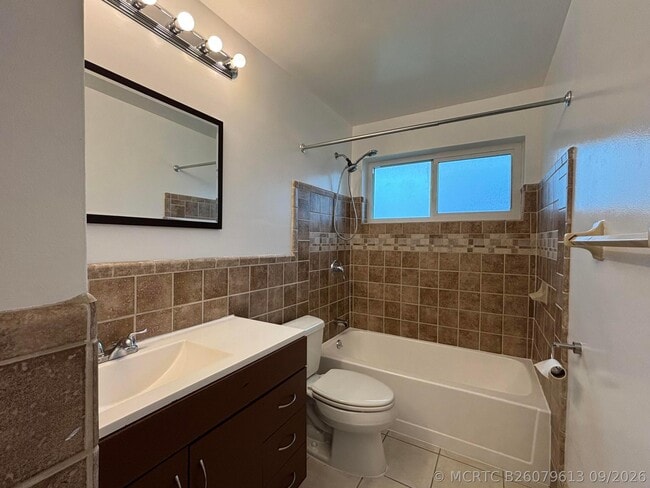 Building Photo - 5611 NW 49th Terrace