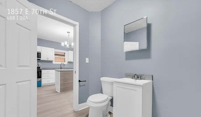 Building Photo - 1857 E 70th St