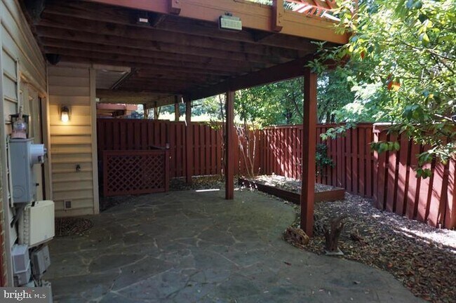 Building Photo - 8036 Kidwell Town Ct