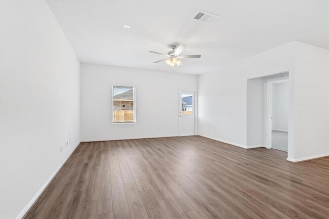 Building Photo - 249 Crystal Brook Dr