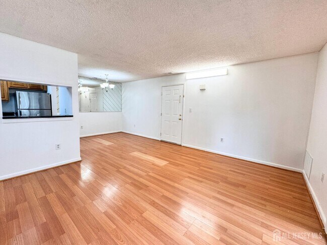 Primary Photo - 707 Ravens Crest Dr