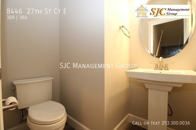 Building Photo - 8446 27th St Ct E