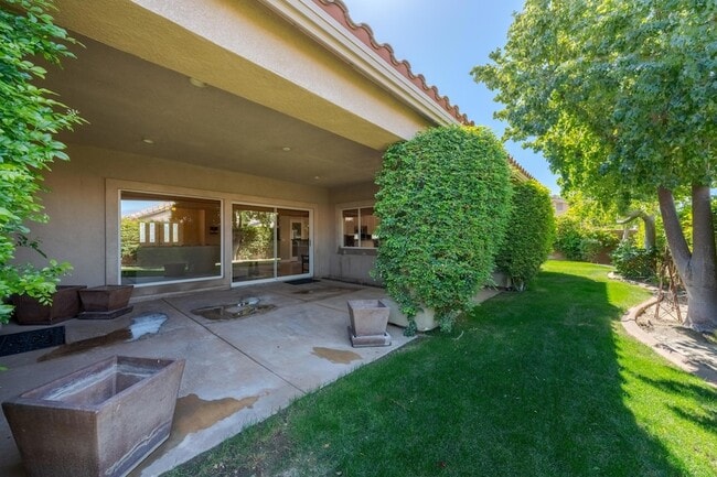 Building Photo - 45607 Pelican Hill Ct