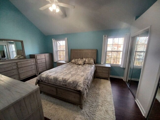 Building Photo - 8028 Valleys Crest Ct