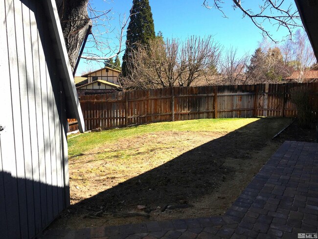 Building Photo - 2205 Thomas Jefferson Dr