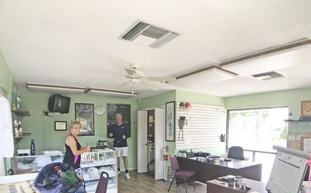 Building Photo - 13769 Date Palm Ct