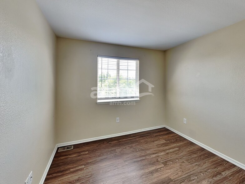 Building Photo - 3862 S Quatar Way