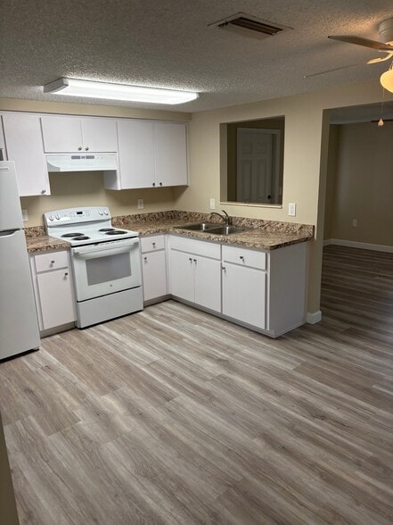 Building Photo - 4630 Croton Dr
