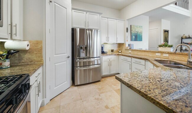 Building Photo - 9516 Cedarpost Square St