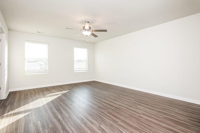 Building Photo - 112 Shire Dr