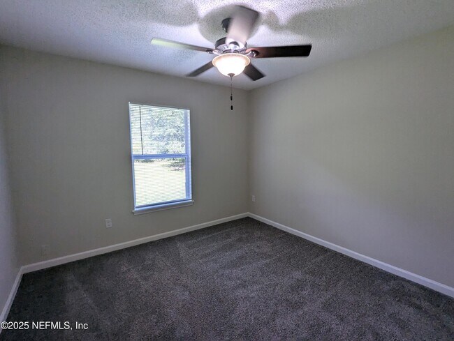 Building Photo - 127 Plantation Point Dr