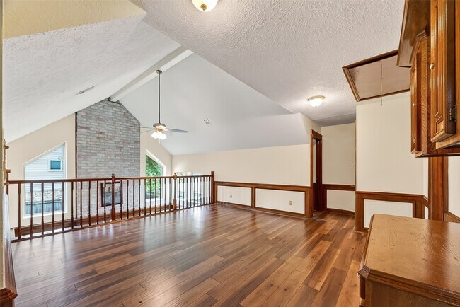 Building Photo - 13618 Jessica Ln