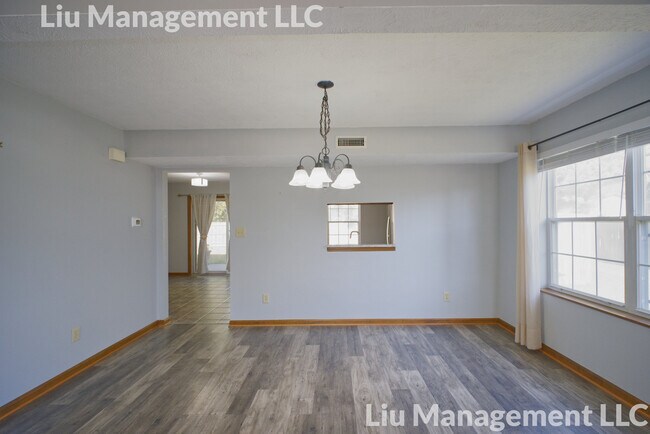 Building Photo - 6010 Petersburg Pky