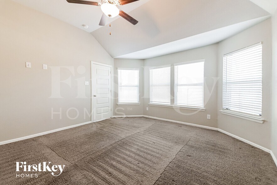 Building Photo - 3361 Duncan Way