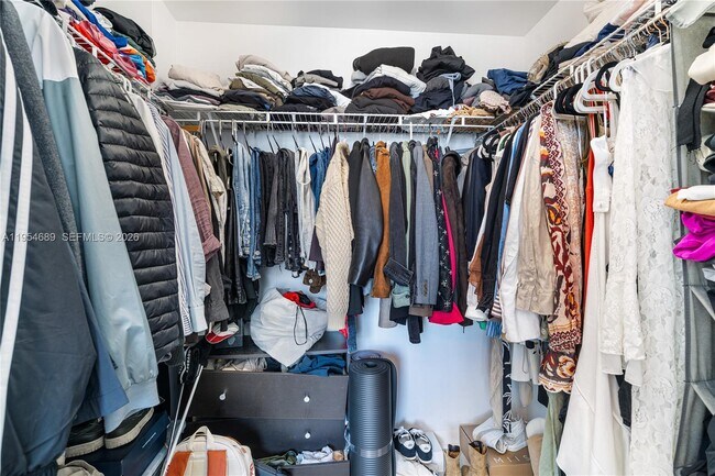 Building Photo - 253 NE 2nd St