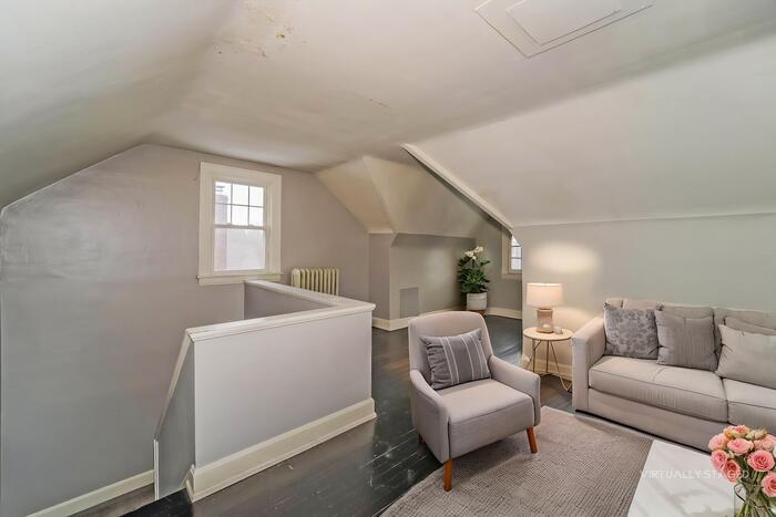 Building Photo - 1908 S Compton Rd