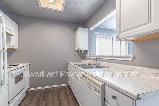 Building Photo - 3612 Candlehill