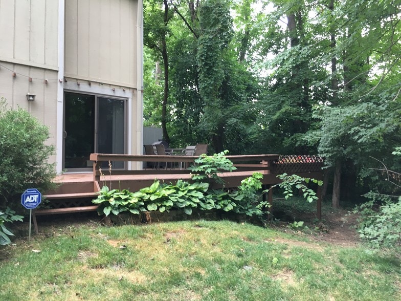 Building Photo - 9833 Timbers Dr