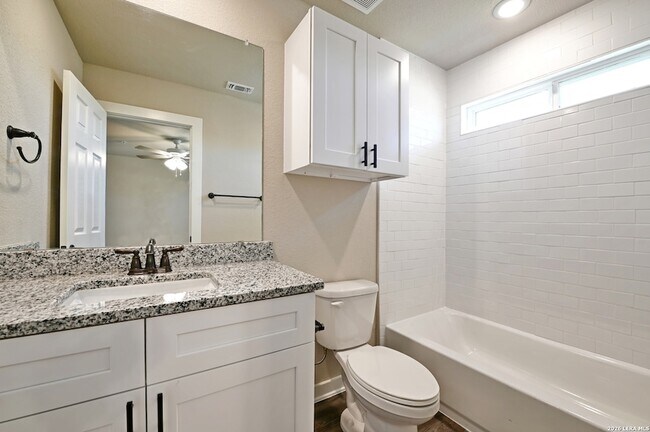 Building Photo - 11318 Clearmine St