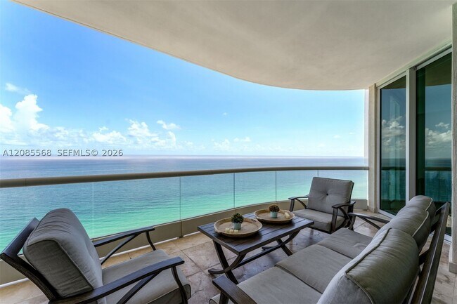 Building Photo - 16047 Collins Ave