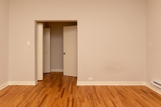 Building Photo - 2425 N Kedzie Blvd