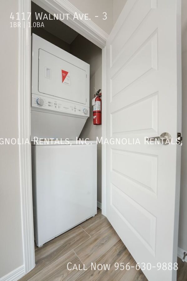 Building Photo - 4117 Walnut Ave