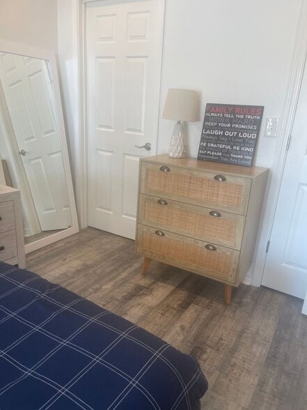 Building Photo - 1282 Beach Blvd