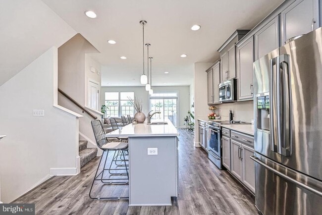 Building Photo - 13821 Litespeed Way